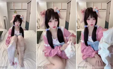 【国产精选】B站超高颜值大眼萌妹『奶芙』兔叽兔姬 粉嫩一线天肉鲍，超美颜值顶级尤物，清纯淫靡并存，美乳丰臀超反差小姐姐